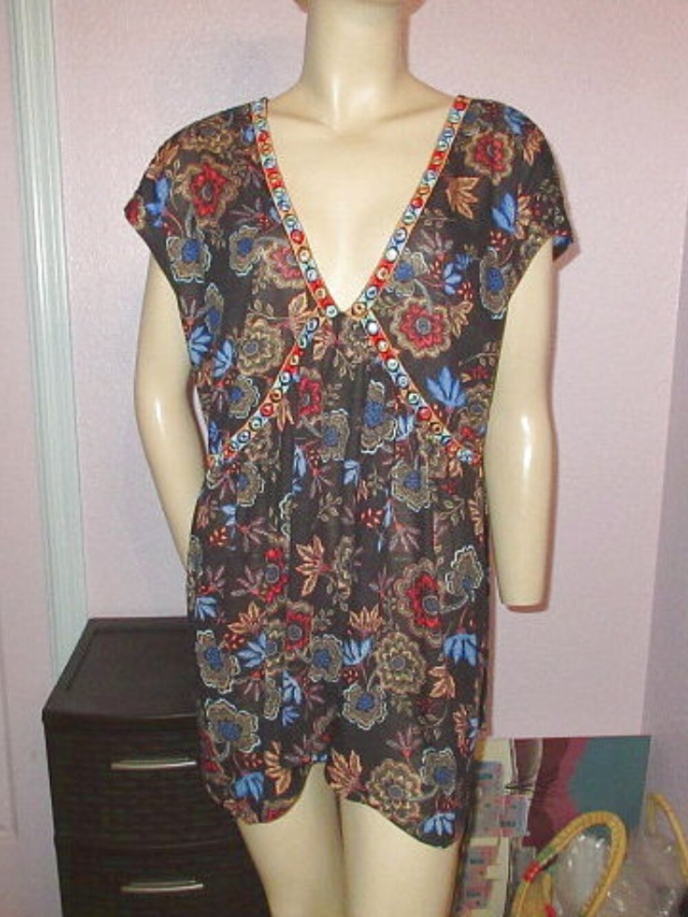 Dark Floral Embroidered Babydoll Top Size 1X Tunic Whimsigoth Boho Festival